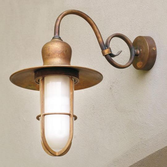 vonkajsia mosadzna lampa toskanska vidiecka rustikalna vodotesnaska nastenny drziak antikovany talianska mosadz osvetlenie renovacia na stenu domu vonkajsie provensalske imas mliecne sklenene lampy interierovy dizajn provansalske stena.jpg